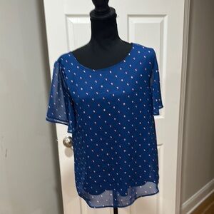 West Kei Blue and White Flutter Sleeve Blouse with red M like new